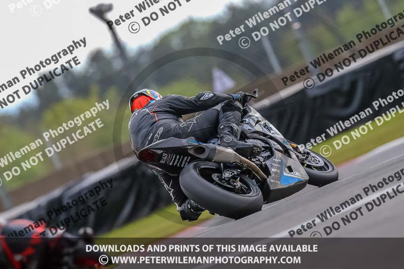 PJ Motorsport Photography;donington no limits trackday;donington park photographs;donington trackday photographs;no limits trackdays;peter wileman photography;trackday digital images;trackday photos